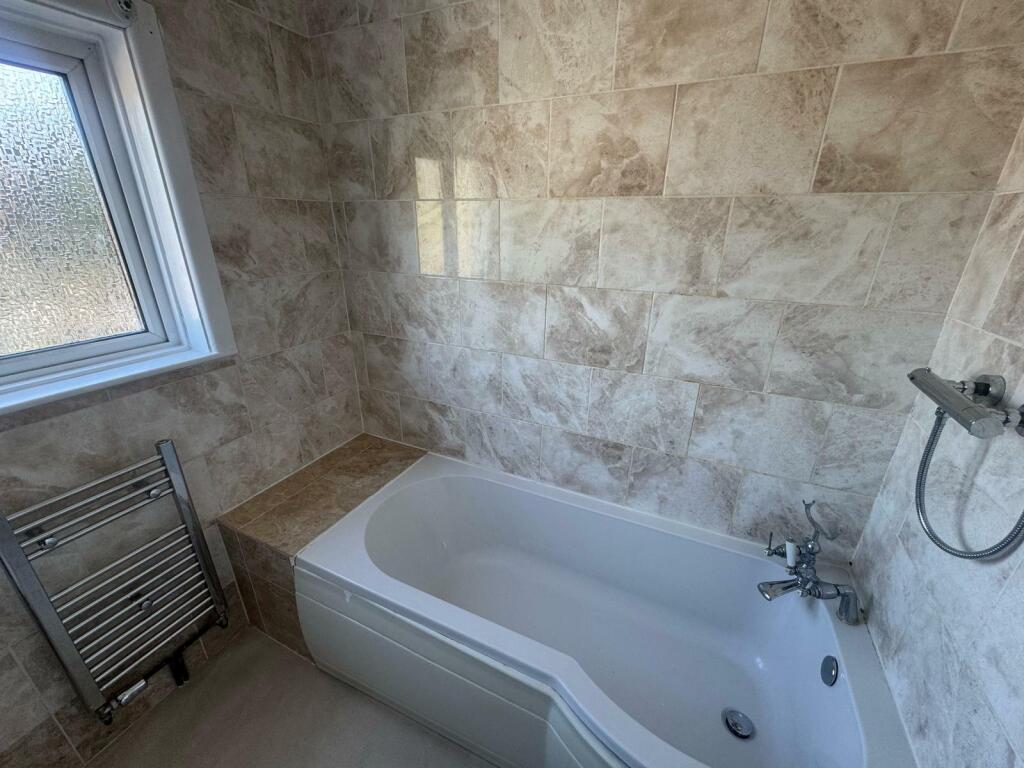 Additional image 10 of LARGE Commercial and Residential Space