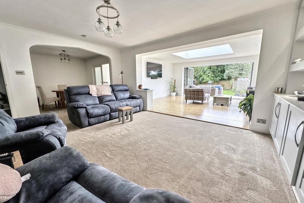 Additional image 3 of Ferndown