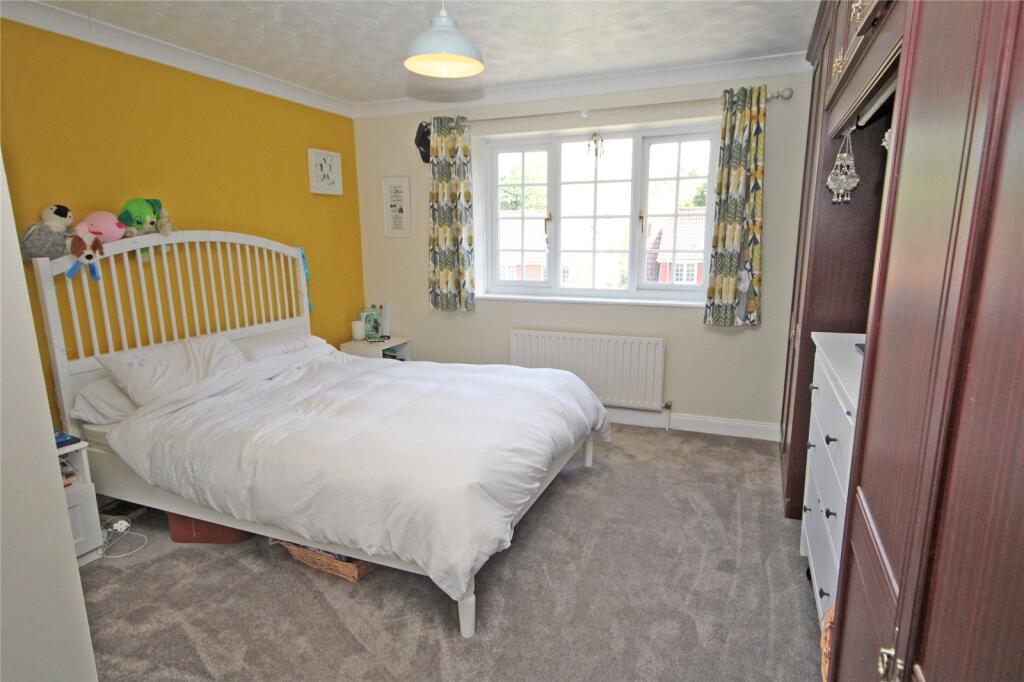 Additional image 9 of Jaundrells Close, New Milton, Hampshire, BH25