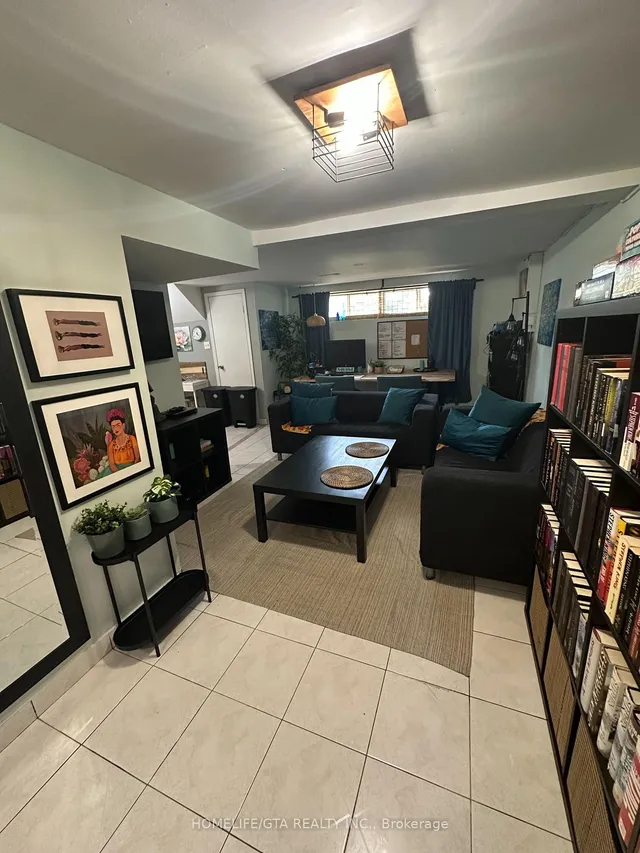 Additional image 7 of 10 Crow Tr