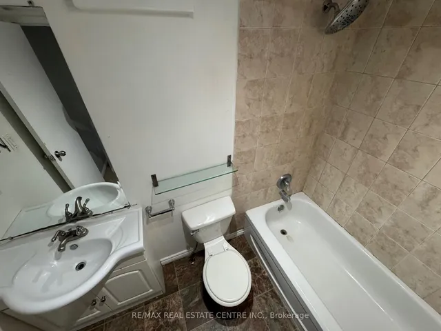 Additional image 8 of 648 Doon Village Rd Unit 5