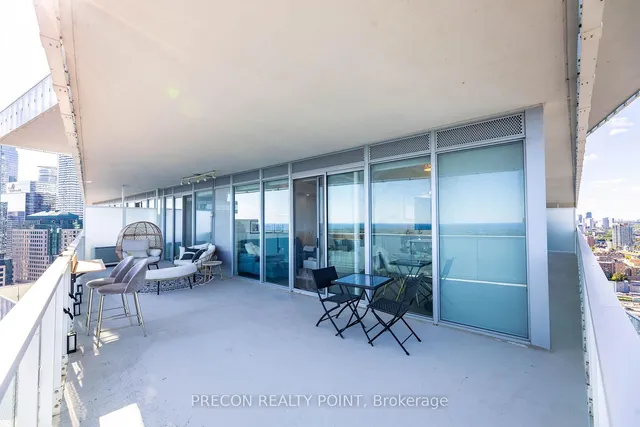 Additional image 31 of 15 Queens Quay St Unit 3202