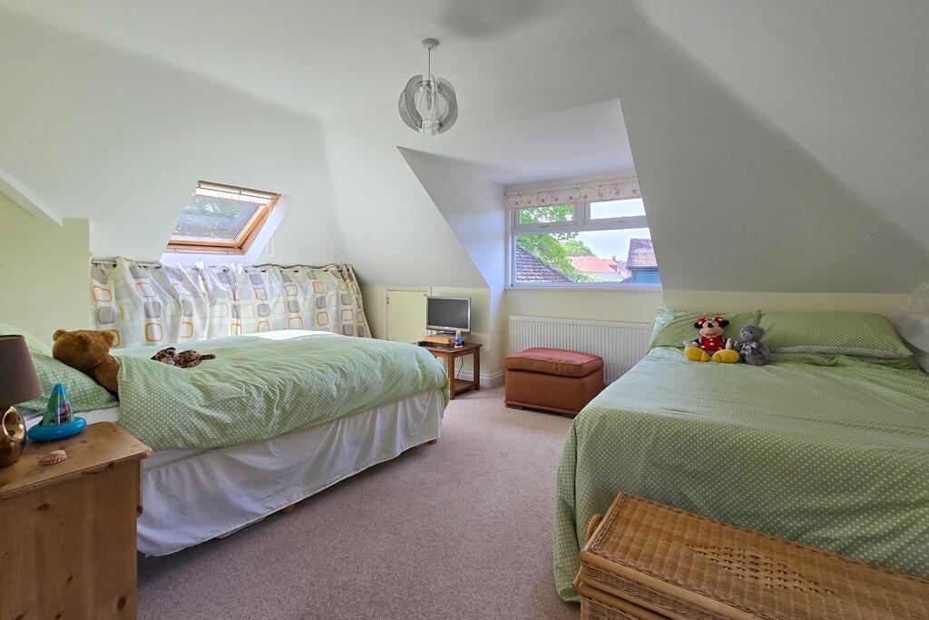 Additional image 9 of Meadow Road, New Milton, Hampshire