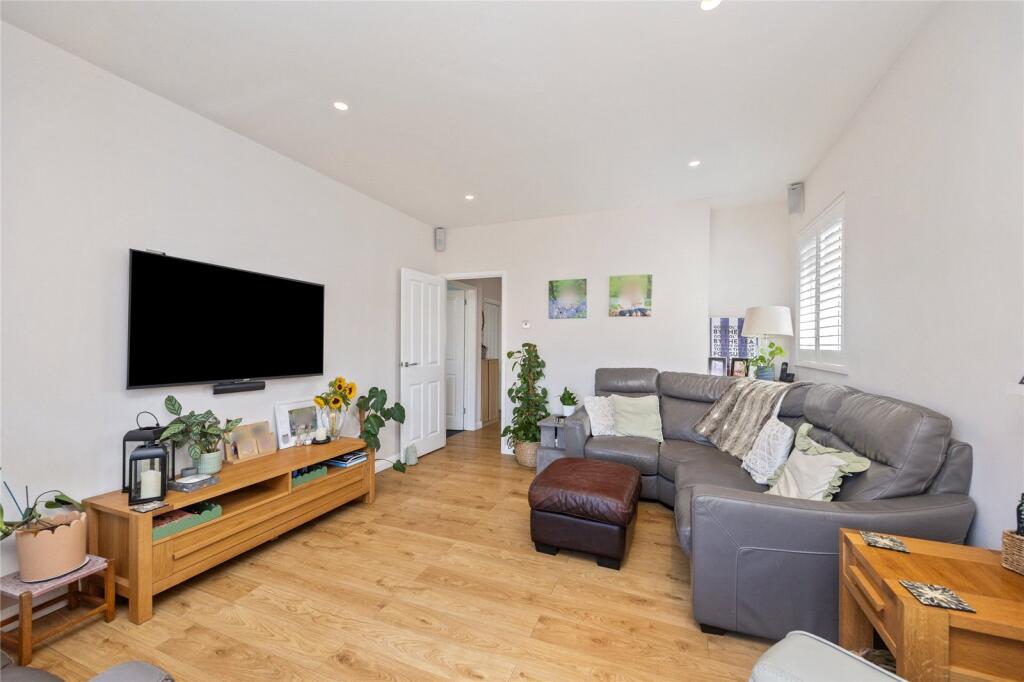 Additional image 21 of Alexandra Road, Lancing, West Sussex, BN15