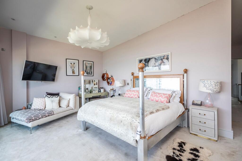 Additional image 18 of Rhode House, The Horseshoe, Sandbanks, Poole, BH13 7RW