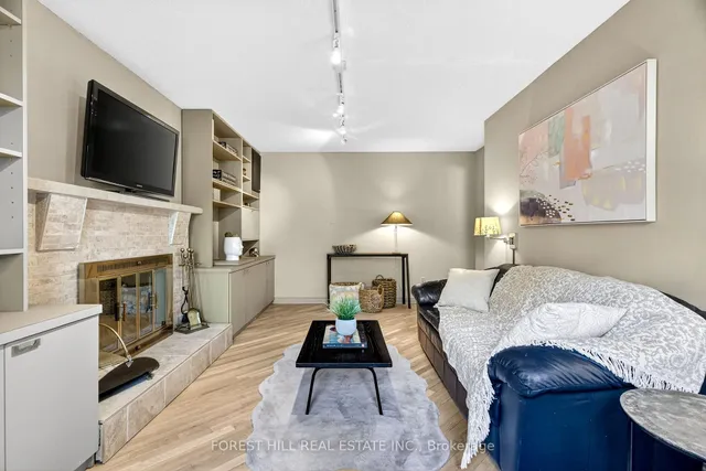 Additional image 11 of 285 Hidden Tr