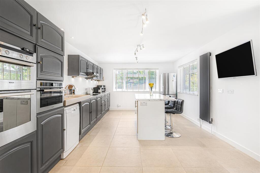 Additional image 36 of Sherwood Road, Seaford