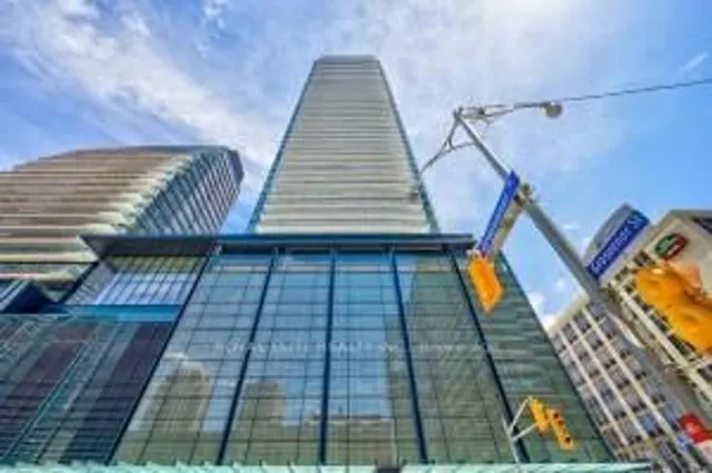 501 Yonge St Unit 4902