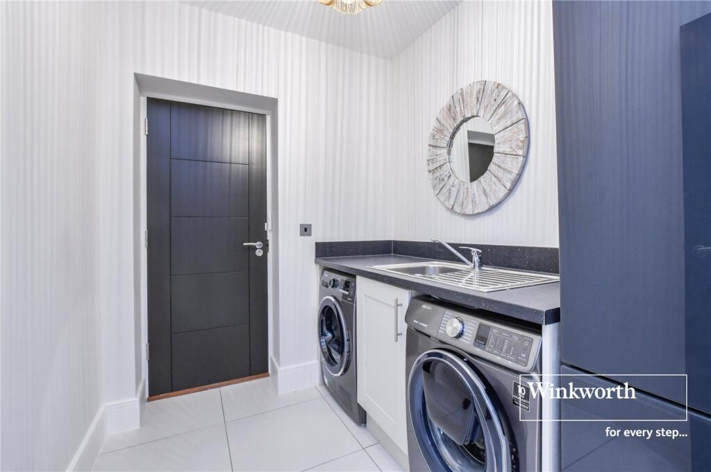 Additional image 6 of Dormy Crescent, Ferndown, Dorset, BH22