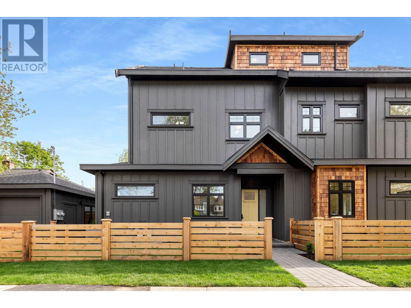 1006 E 15TH AVENUE|Vancouver, British Columbia V5T4B1