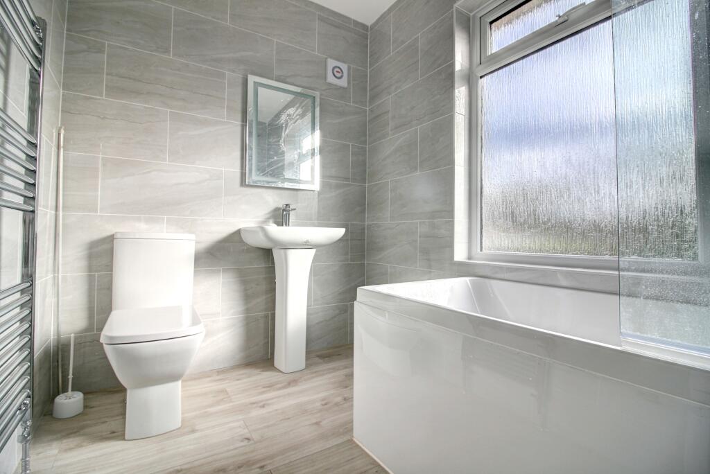 Additional image 19 of Hennings Park Road, Poole, BH15