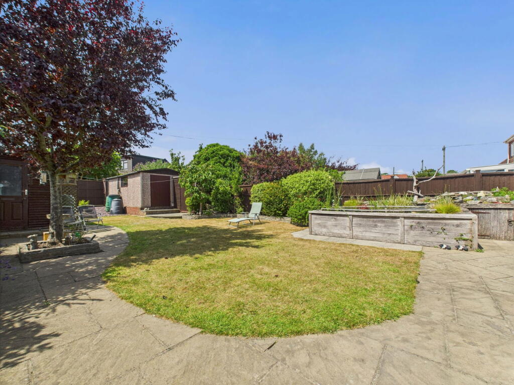 Additional image 14 of Grand Avenue, Lancing, BN15 9QD