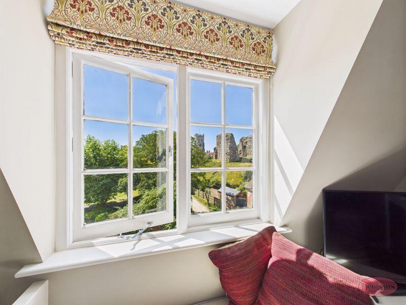 Additional image 20 of Town Centre