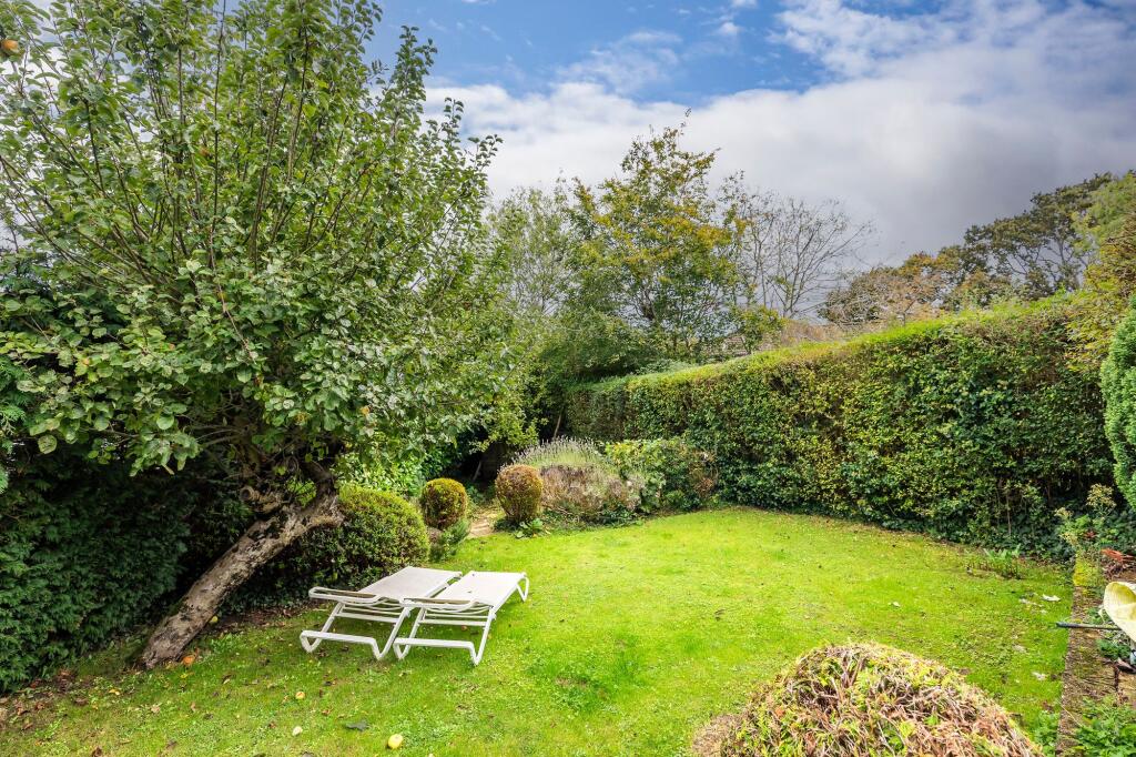 Additional image 6 of Castledene Crescent, Whitecliff, Poole BH14 8DP