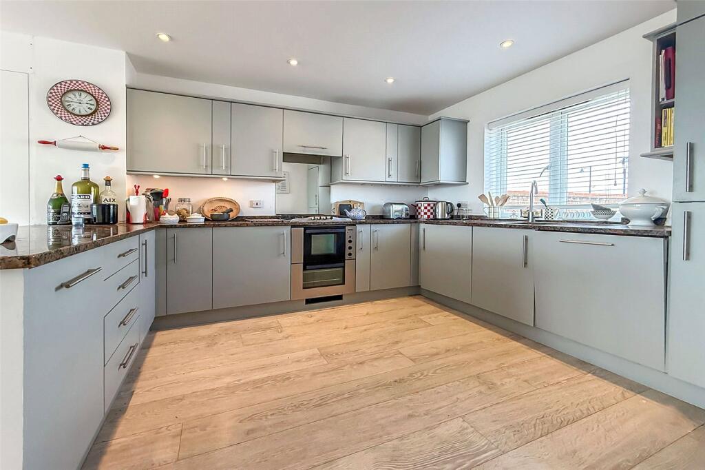 Additional image 17 of Pier Road, Littlehampton, West Sussex