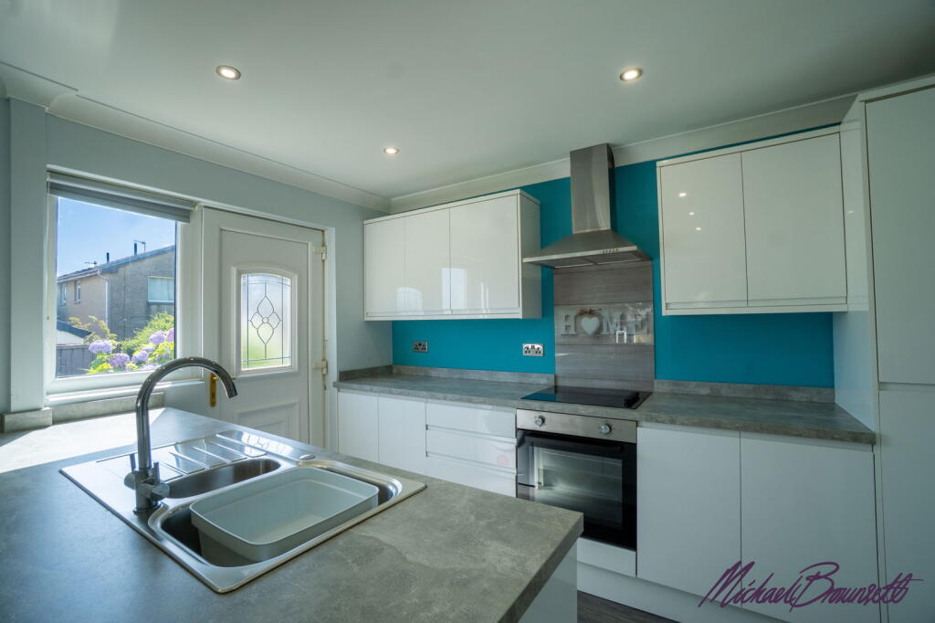 Additional image 8 of Ascot Parade, Bradford, BD7 4NJ