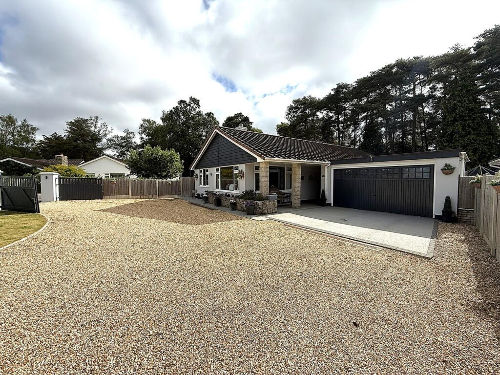 Additional image 31 of Craigwood Drive, FERNDOWN, BH22