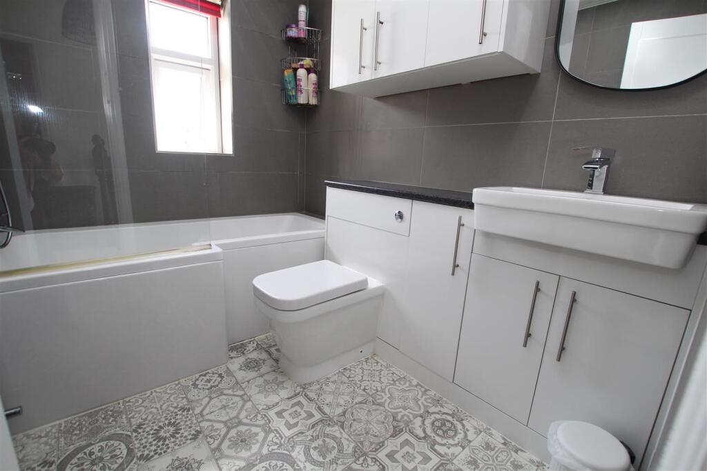 Additional image 17 of Plumpton Walk, Wrose, Bradford