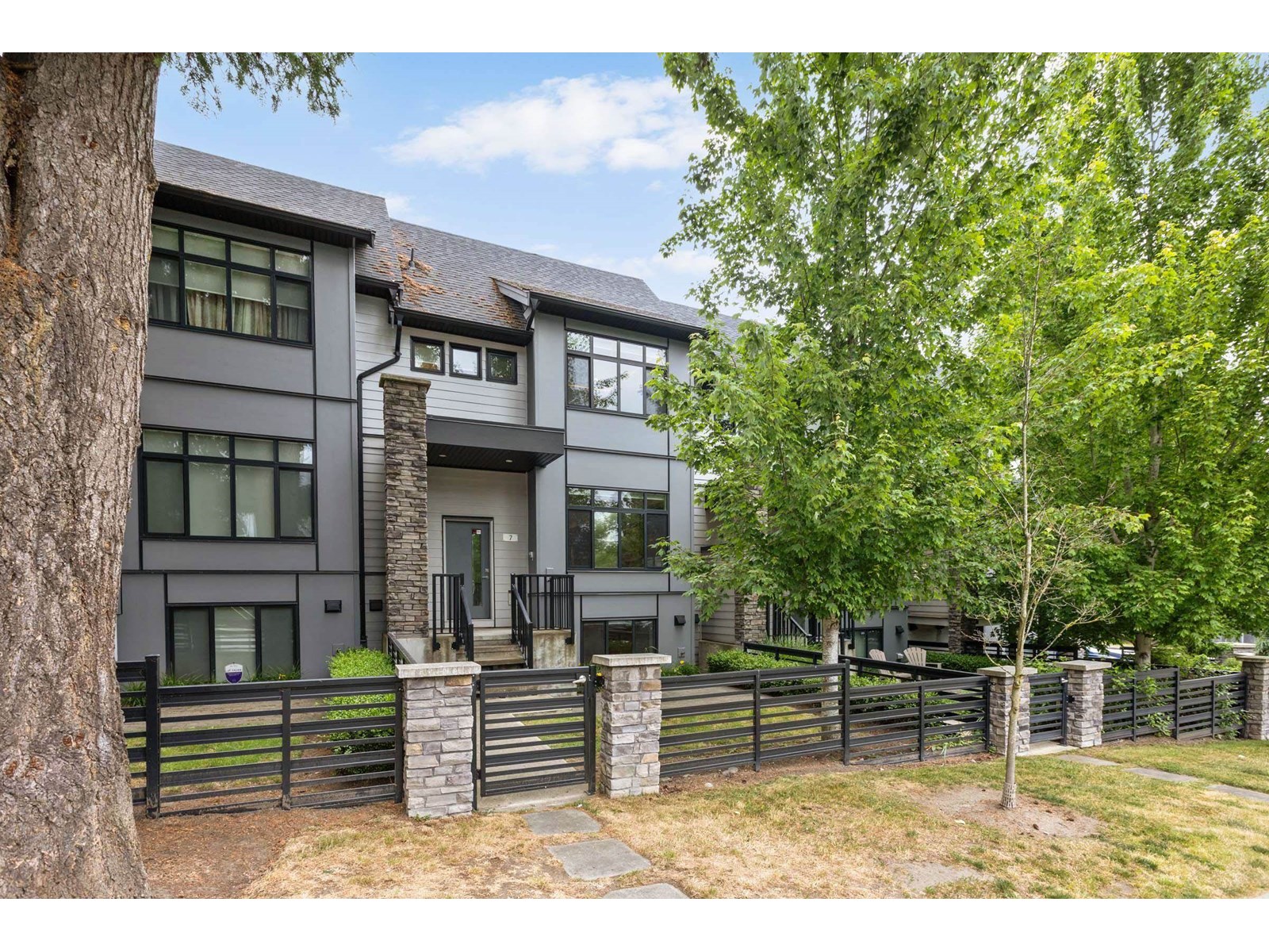 7 15177 60 AVENUE|Surrey, British Columbia V3S7B3