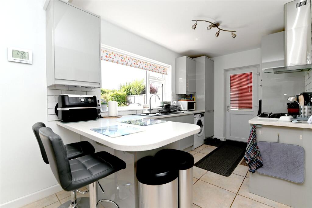 Additional image 18 of High Ridge Crescent, New Milton, Hampshire, BH25