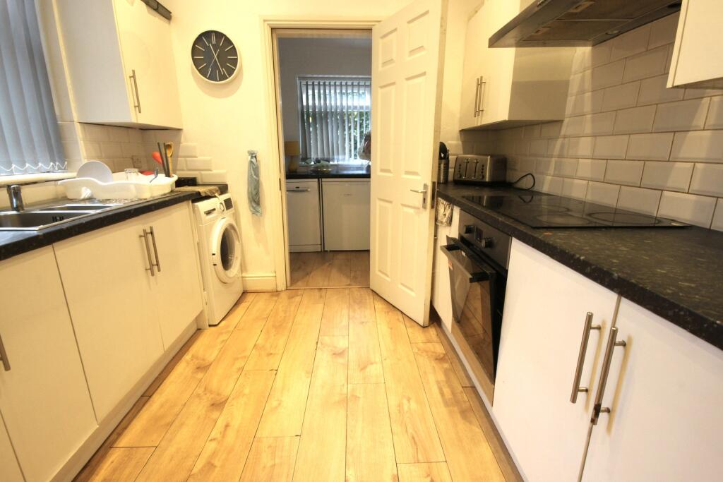 Additional image 5 of Room 2, 307 Rochdale Old Road, Bury, Greater Manchester, BL9 7RZ