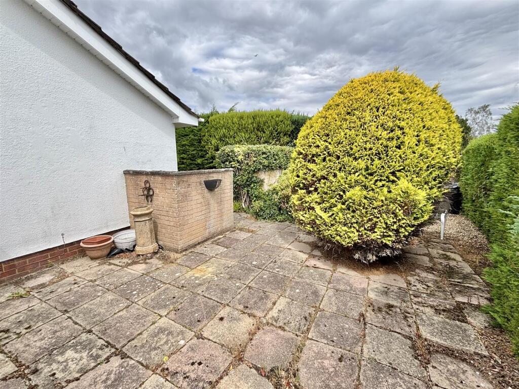 Additional image 18 of Richard Close, Upton