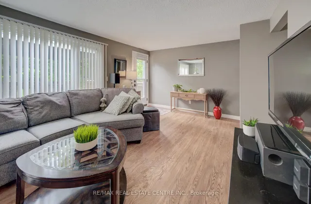 Additional image 15 of 65 Selkirk Dr