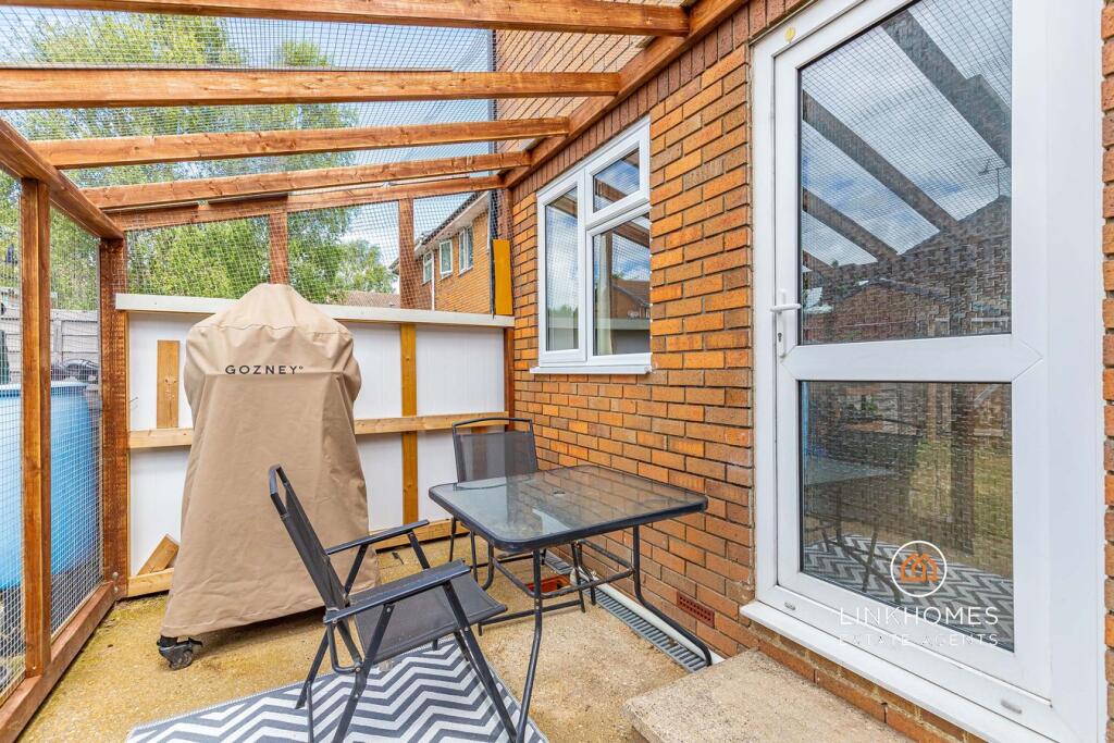 Additional image 14 of Chetnole Close, Poole, BH17