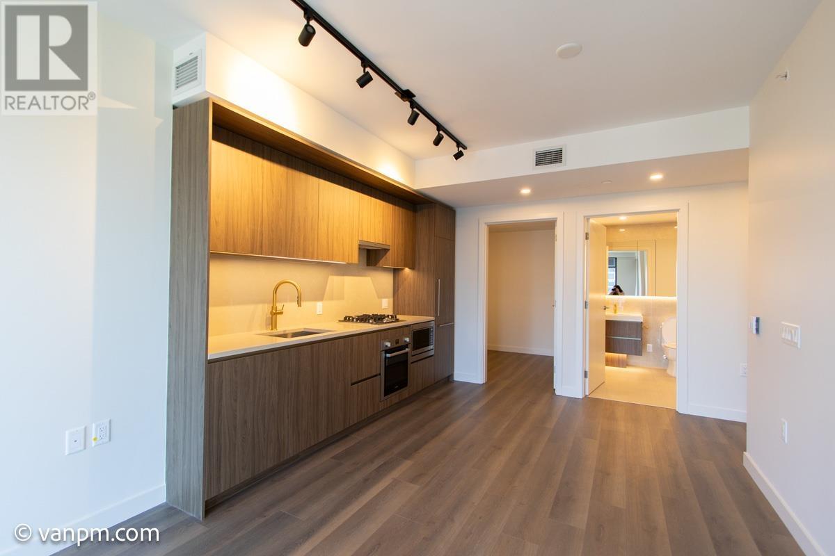 2309 5987 WILSON AVENUE|Burnaby, British Columbia V5H0L7