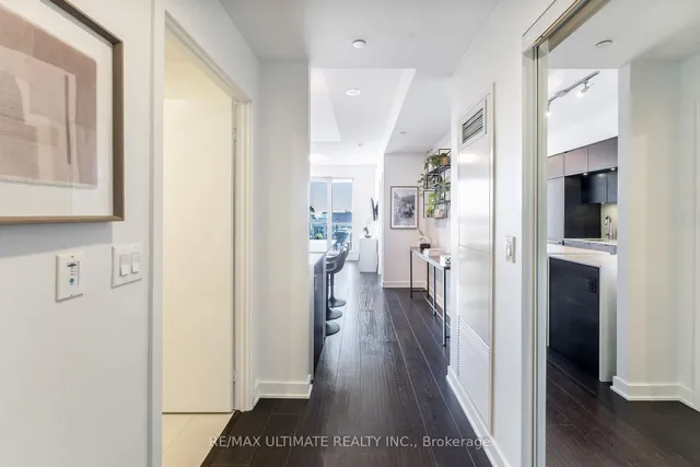 Additional image 6 of 170 sumach St Unit 1404