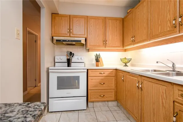 Additional image 21 of 71 Vanier Dr Unit 104