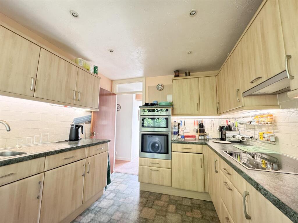 Additional image 5 of Beverington Close, Eastbourne BN21 2SB