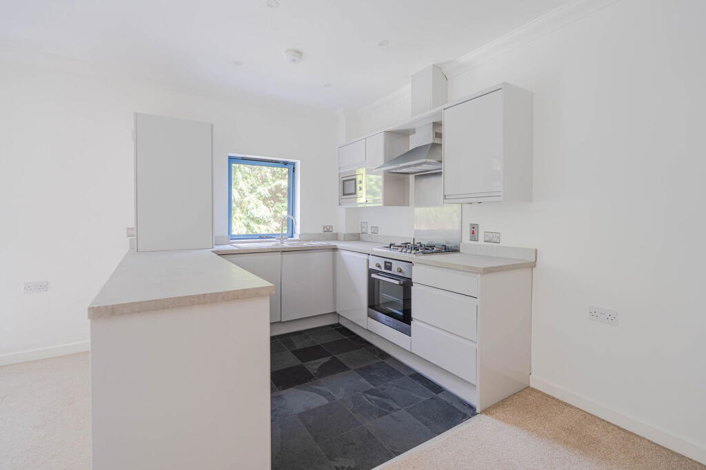 Additional image 4 of Stourcliffe Avenue, Southbourne, Bournemouth, Dorset, BH6 3PT