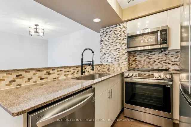 Additional image 28 of 801 King St Unit 628