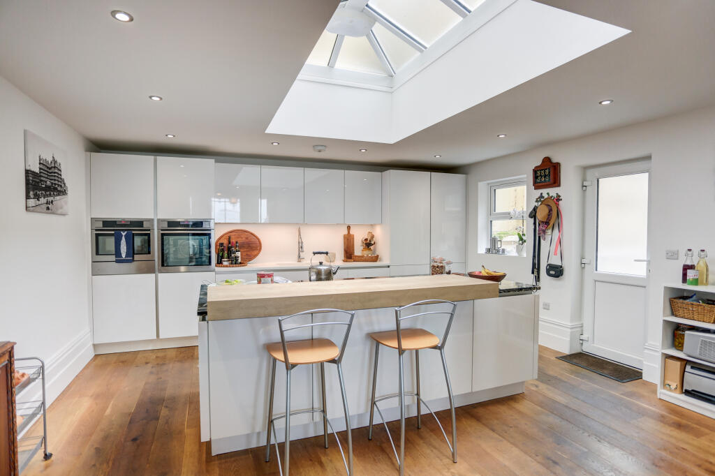 Additional image 23 of Marine Parade, Eastbourne, East Sussex, BN21