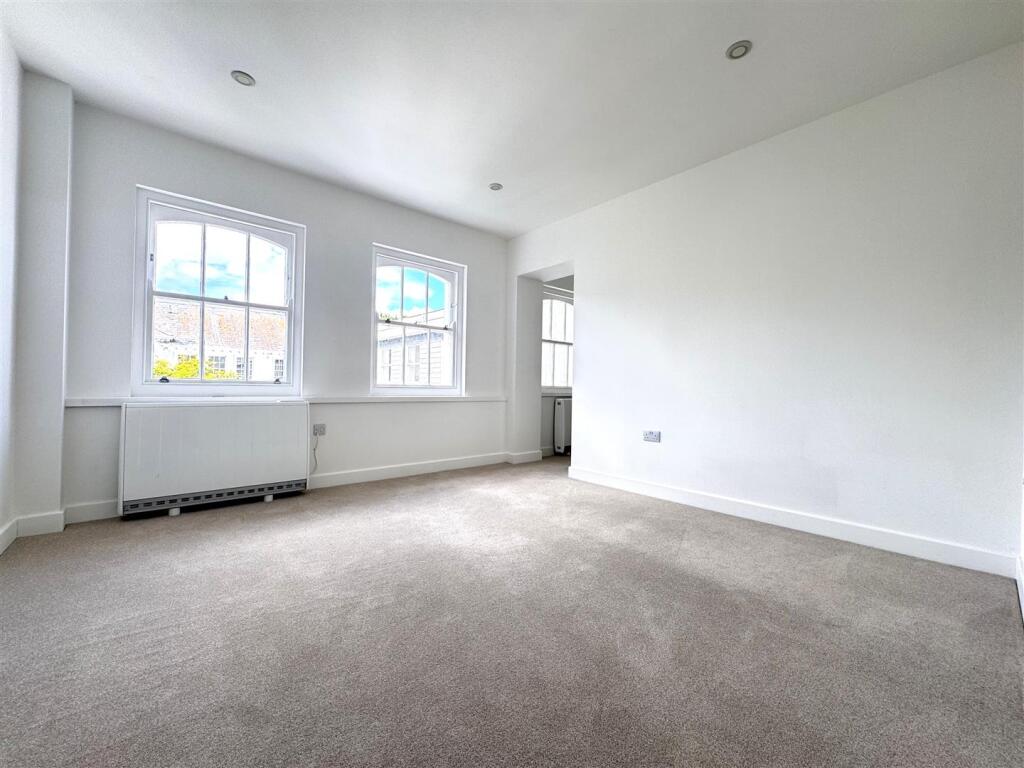 Additional image 4 of Hartington Place, Eastbourne BN21 3BG