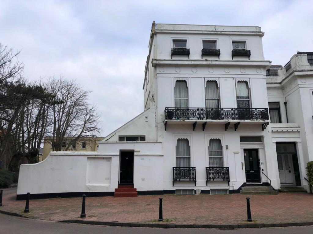 Property image for Flat 5, 14 Park Crescent, Worthing, West Sussex, BN11 4AH