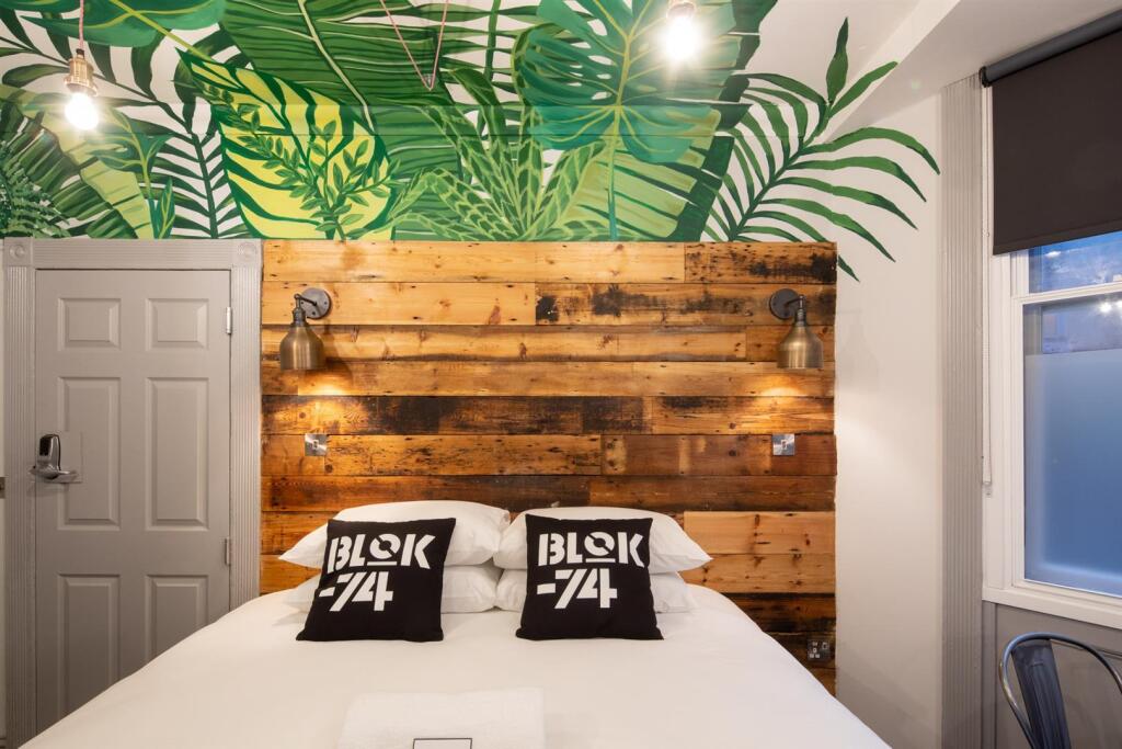 Additional image 6 of Broad Street and Middle Street, Brighton