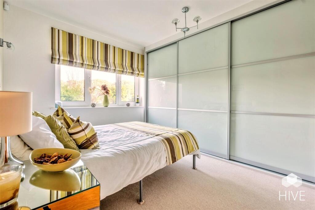 Additional image 21 of Boscombe Overcliff Drive, Southbourne