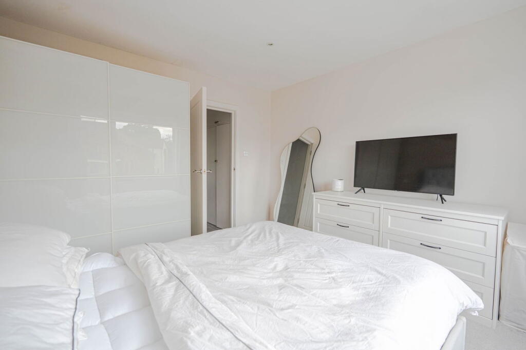 Additional image 10 of Sea Road, Boscombe Spa, Bournemouth, Dorset, BH5 1BE