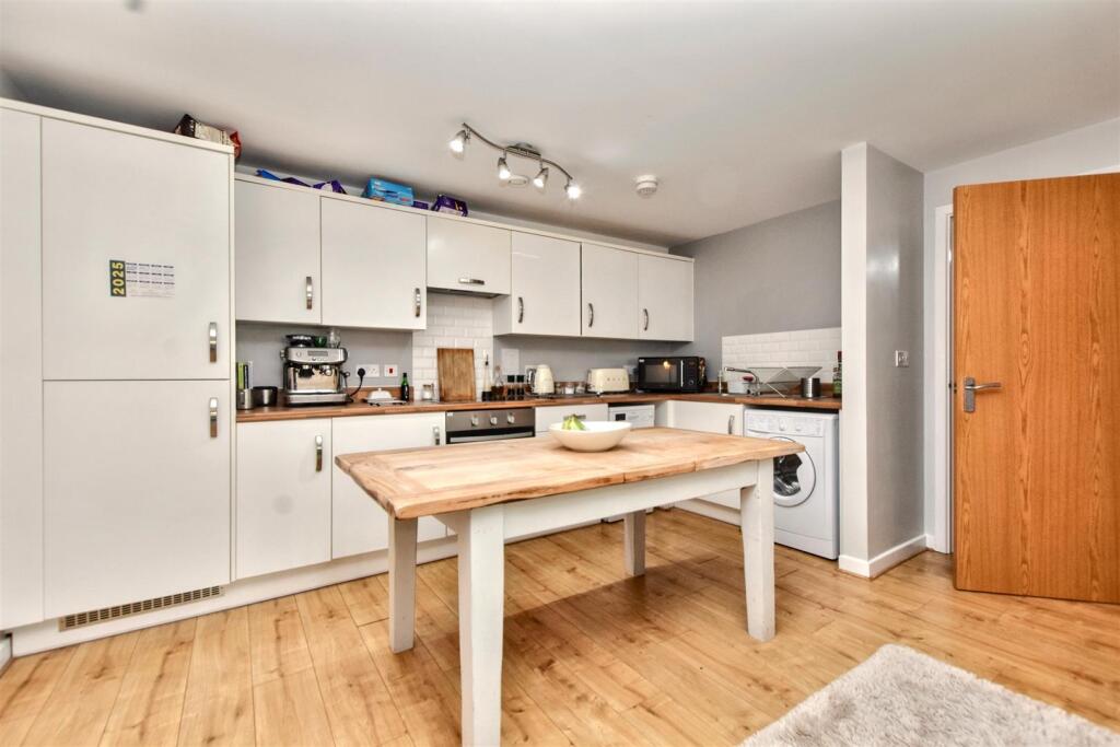 Additional image 4 of Groombridge Avenue, Eastbourne