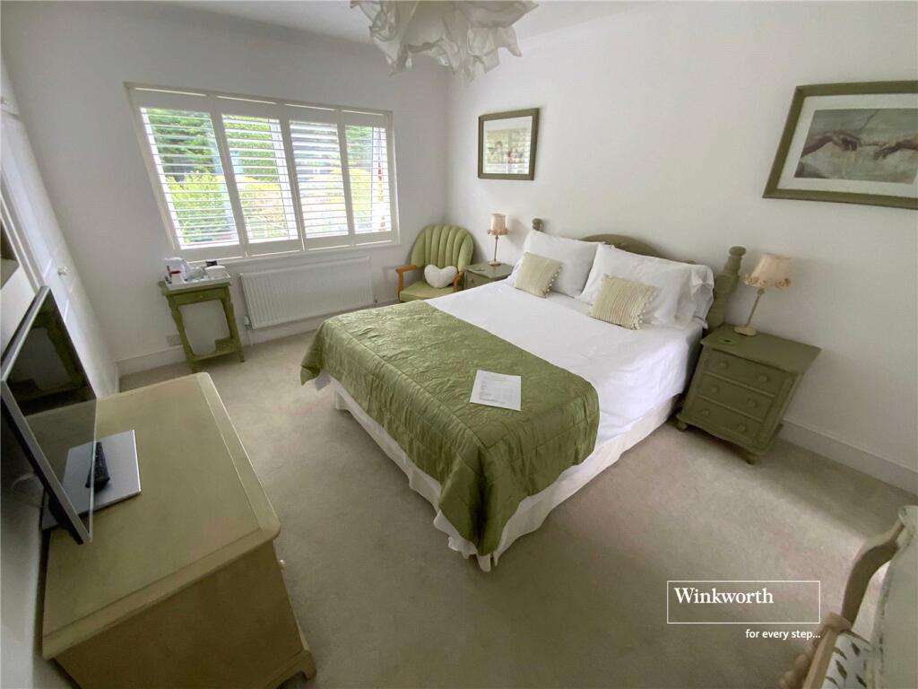 Additional image 9 of Shelley Close, Highcliffe, Dorset, BH23