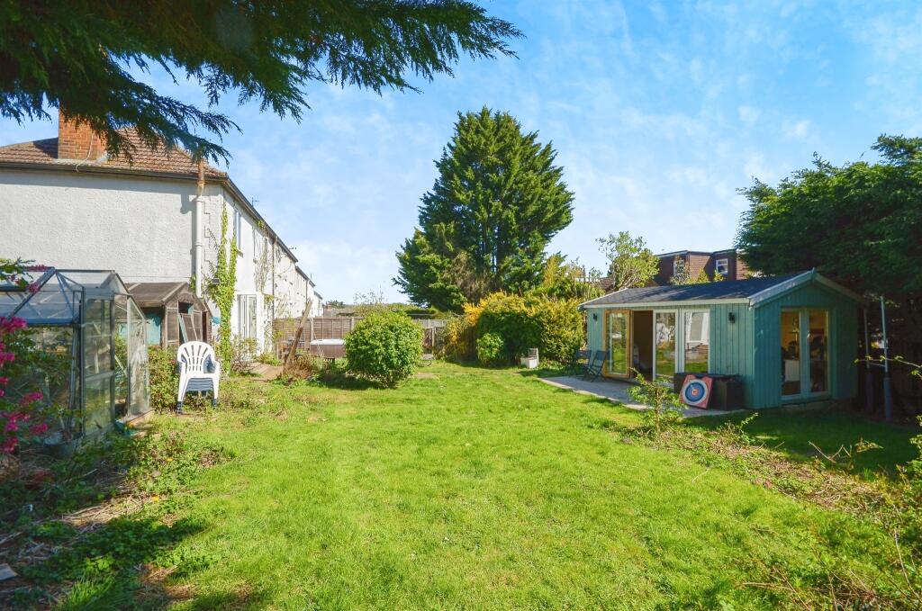 Additional image 13 of Longfield Road, Southdown, Harpenden