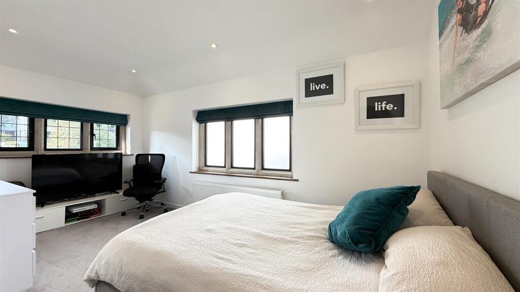 Additional image 12 of Blake Hill Crescent, Lilliput