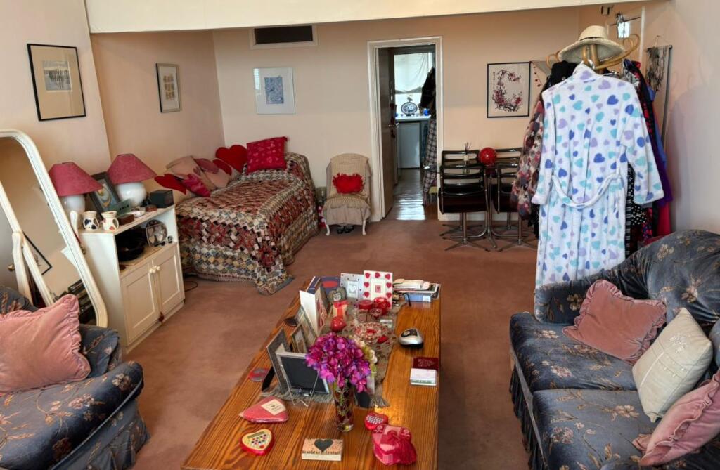 Additional image 10 of Flat 7, 41 Kings Road, Brighton, BN1 1NA