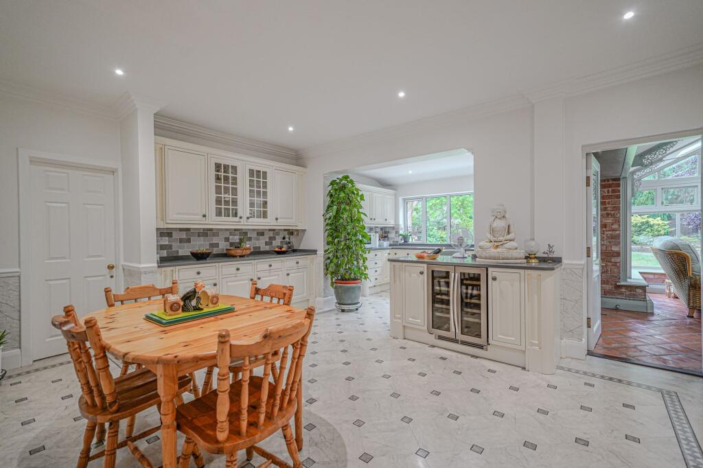 Additional image 51 of Warwick Road, Solihull, B91