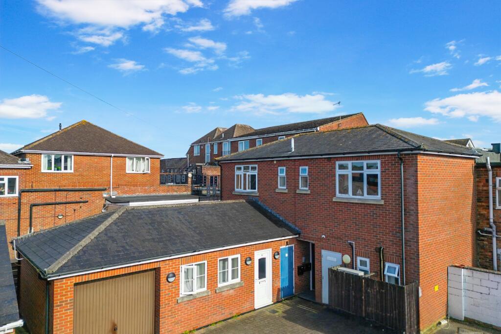 Additional image 9 of Lymington Road, Highcliffe, Dorset. BH23 5EY