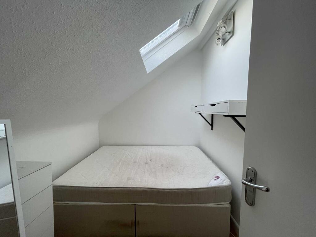 Additional image 7 of Please apply online only Lansdowne