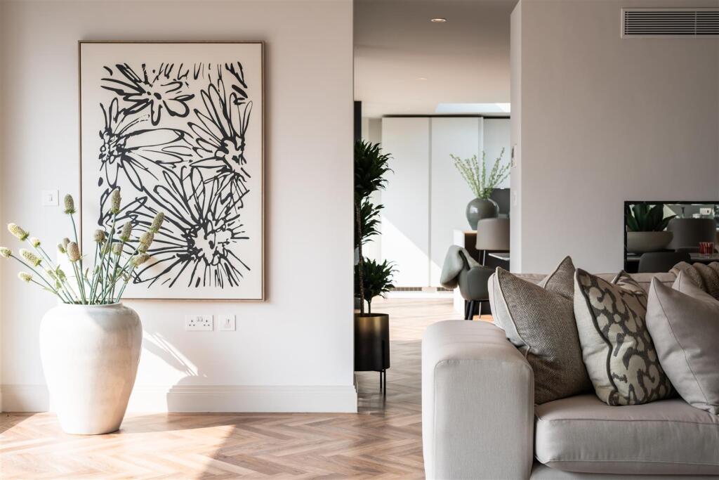 Additional image 9 of Bessborough Road, Canford Cliffs