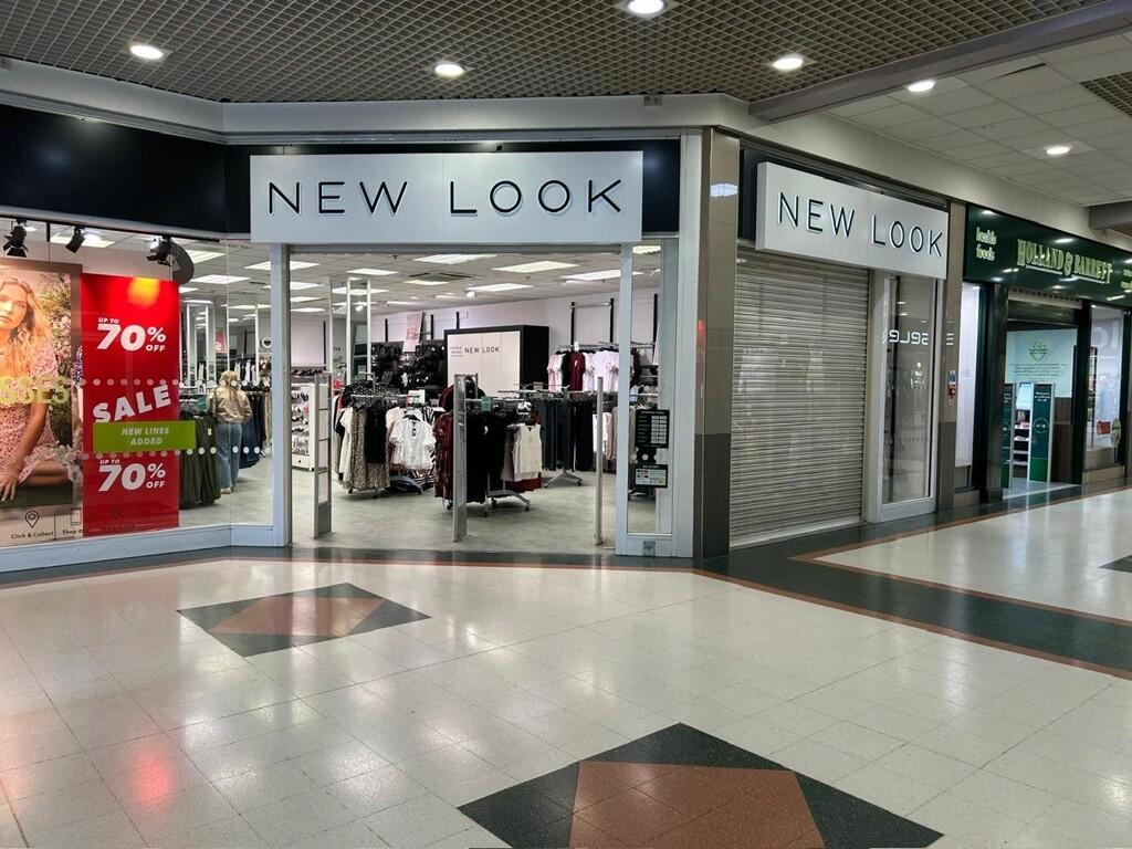 Primary image of 11 Grosvenor Shopping Centre, Northfield, Birmingham, West Midlands, B31 2JU